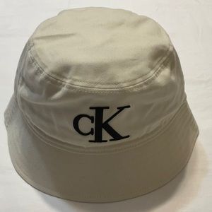 Calvin Klein bucket hat